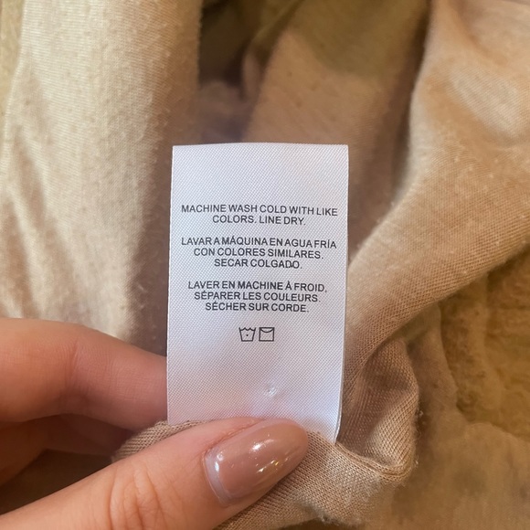 Tan Shacket / button down jacket - Picture 5 of 6